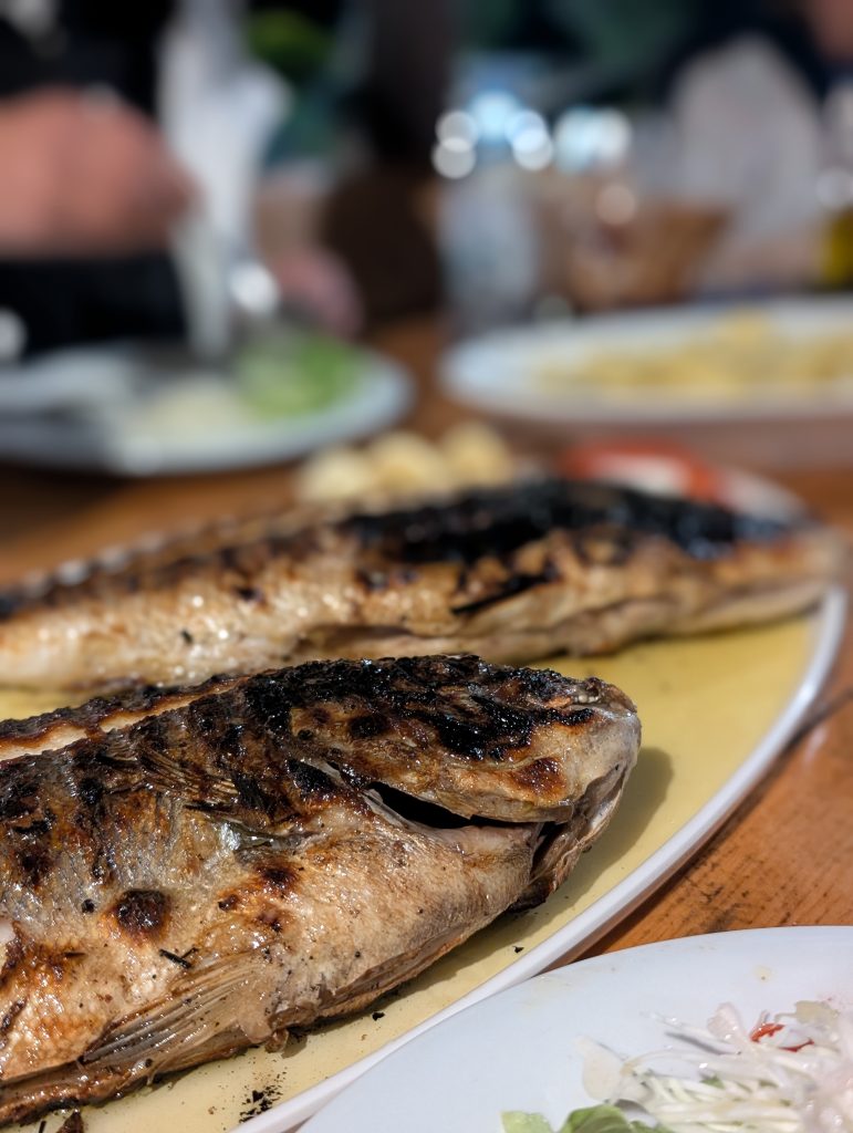 So sah der Fisch dann gegrillt aus.